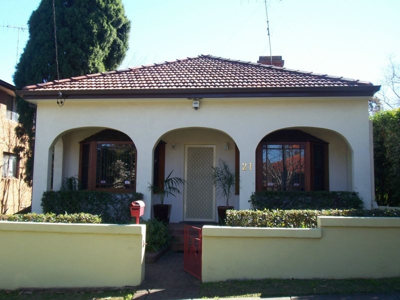 21 CARRINGTON ST, North Strathfield NSW 2137