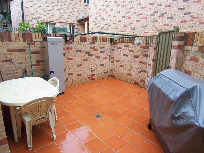 1/107 REGATTA RD, Canada Bay NSW 2046