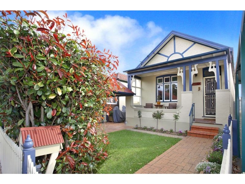 9 INGHAM AVENUE, Five Dock NSW 2046