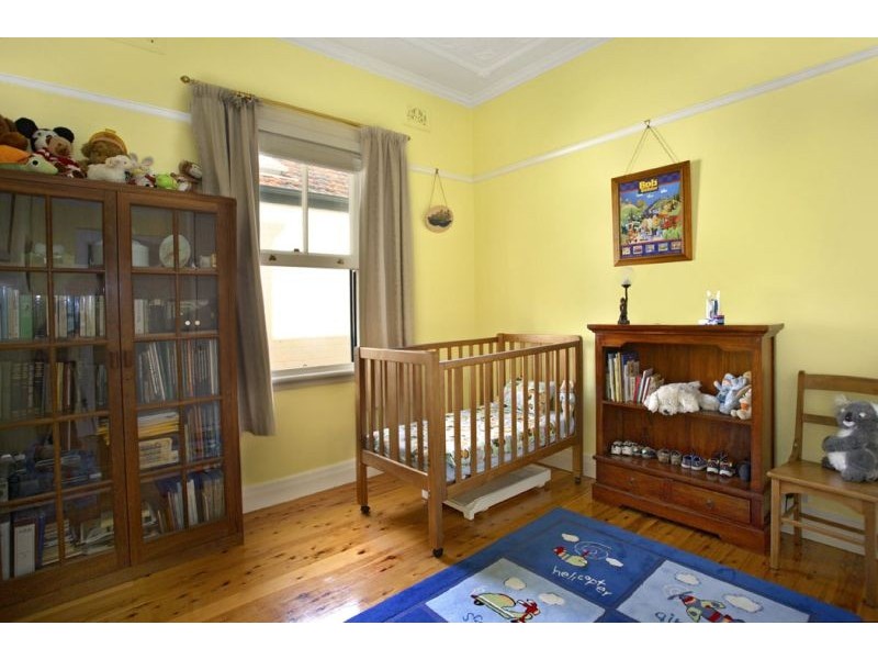 9 INGHAM AVENUE, Five Dock NSW 2046