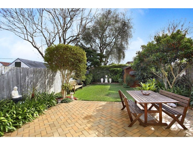 9 INGHAM AVENUE, Five Dock NSW 2046