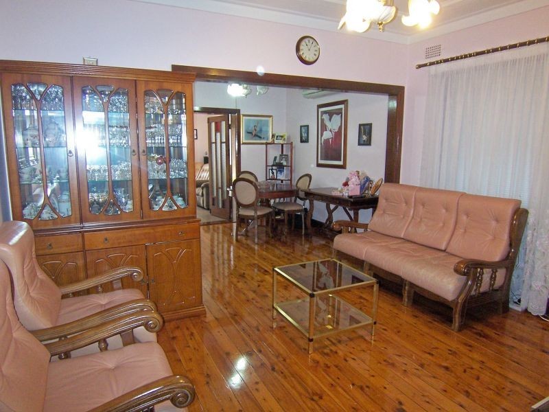 5  Tulloch Ave, Concord West NSW 2138