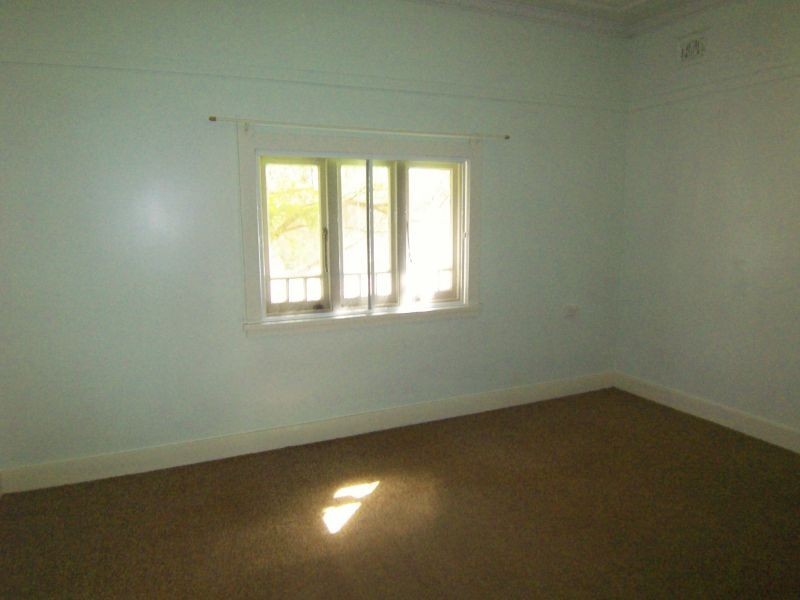 95 Hampden Rd, Russell Lea NSW 2046