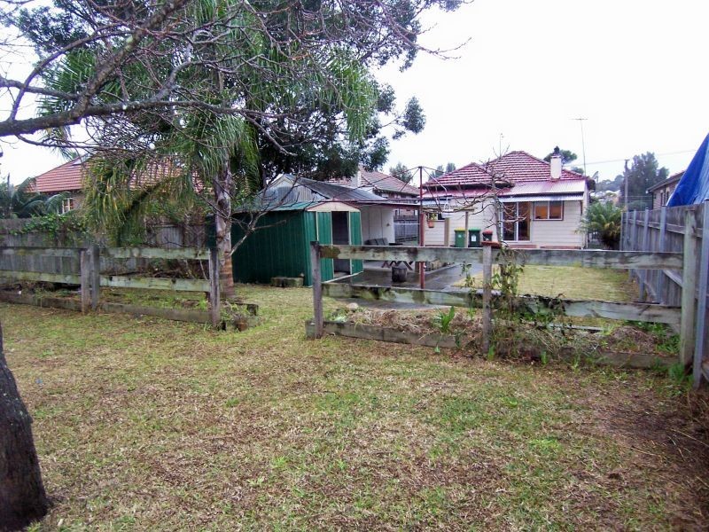 196 Hawthorne Pde, Haberfield NSW 2045