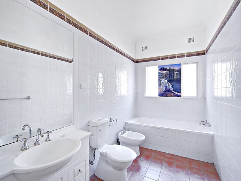 4 Betts Avenue, Five Dock NSW 2046