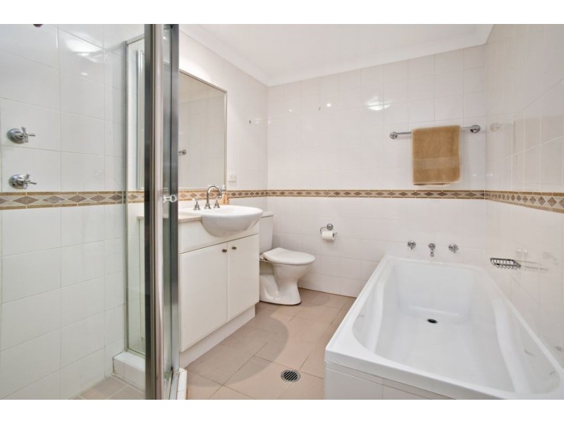 2/2 Rowe, Five Dock NSW 2046