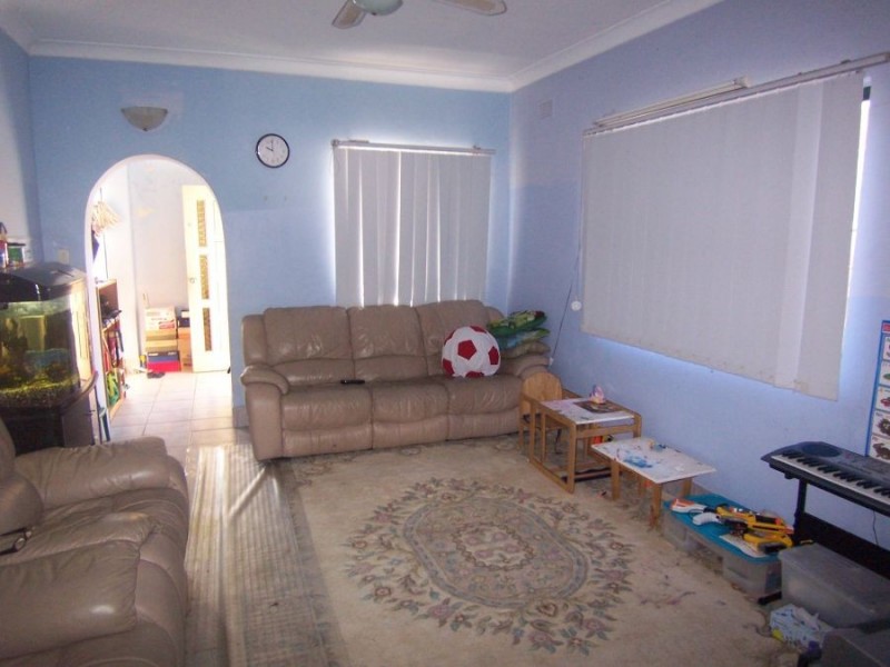 6 Hedger Ave, Ashfield NSW 2131