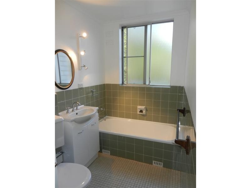 1/10 Bortfield Drive, Chiswick NSW 2046