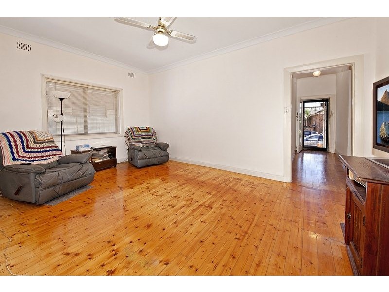 139 Hampden Road, Wareemba NSW 2046