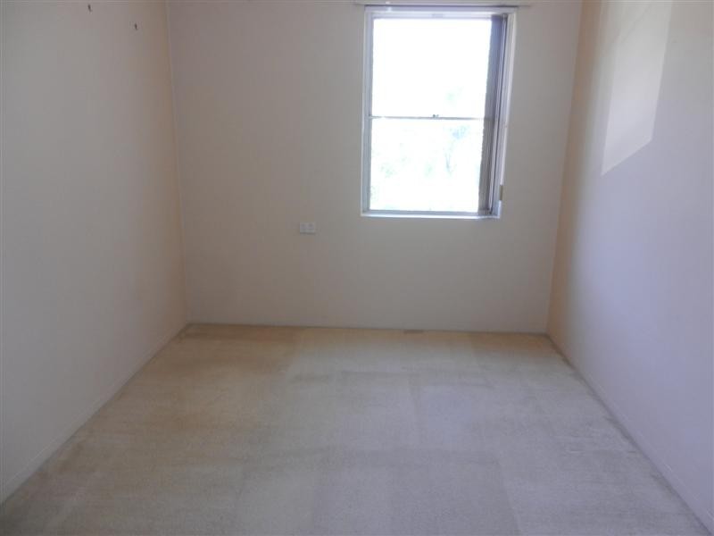 4/33-35 Marlene Crescent, Greenacre NSW 2190