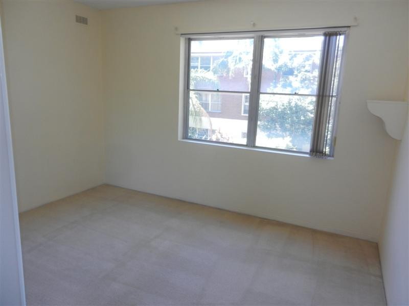 4/33-35 Marlene Crescent, Greenacre NSW 2190