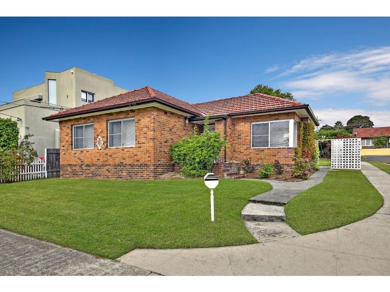 5 Curtin Avenue, Abbotsford NSW 2046
