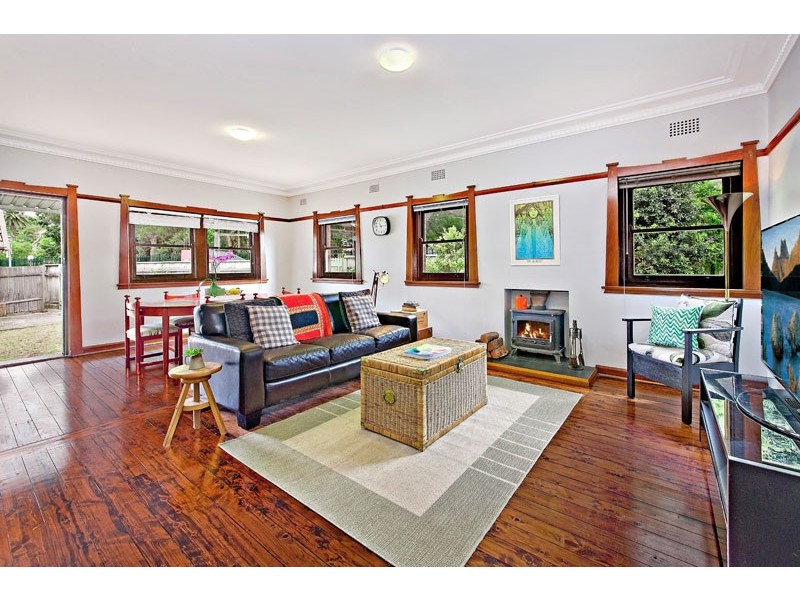 19 Speed Avenue, Russell Lea NSW 2046