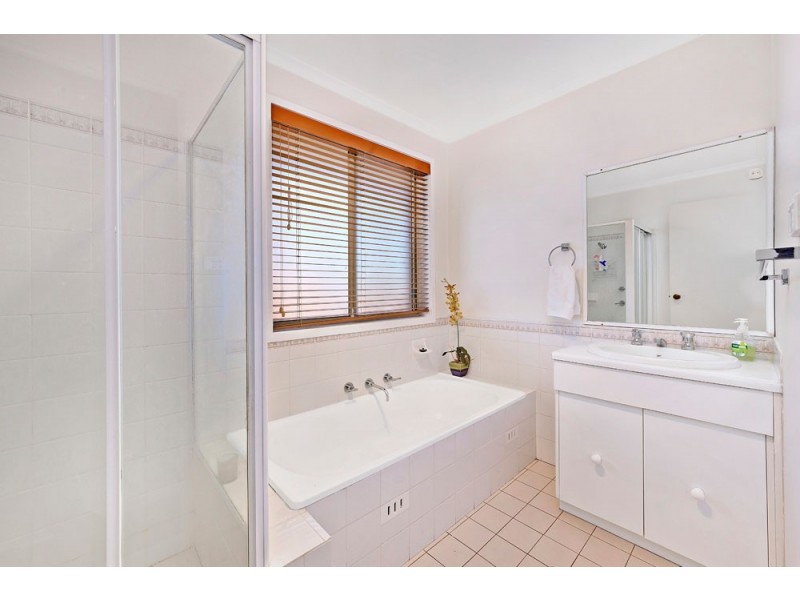 27-8 Watergum Way, Greenacre NSW 2190