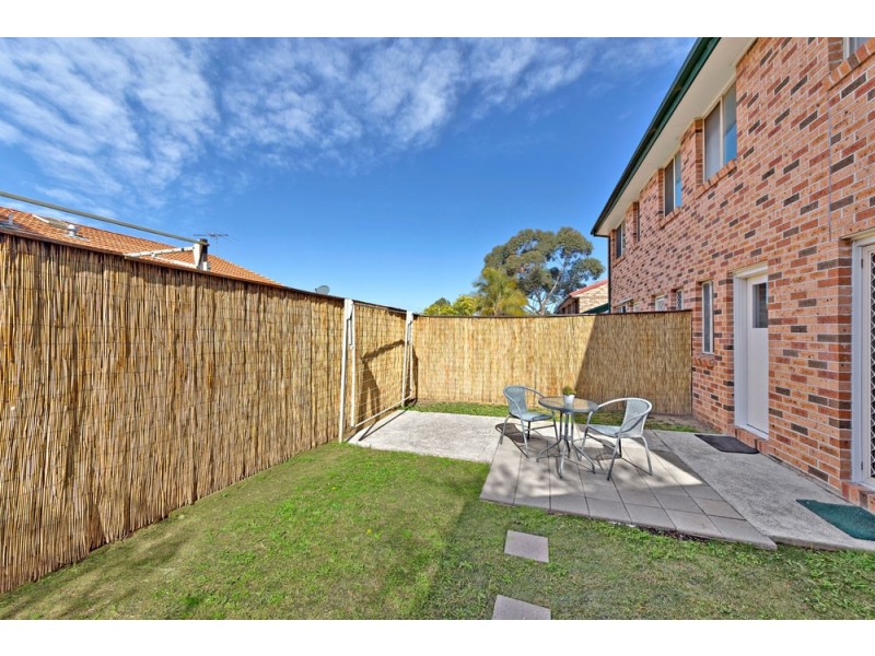27-8 Watergum Way, Greenacre NSW 2190