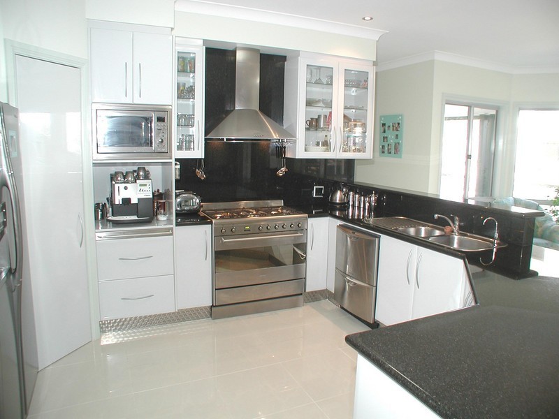 Kirkham NSW 2570