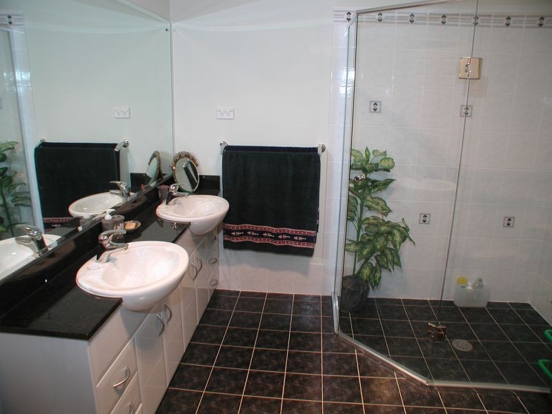 Kirkham NSW 2570