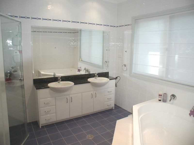 Kirkham NSW 2570