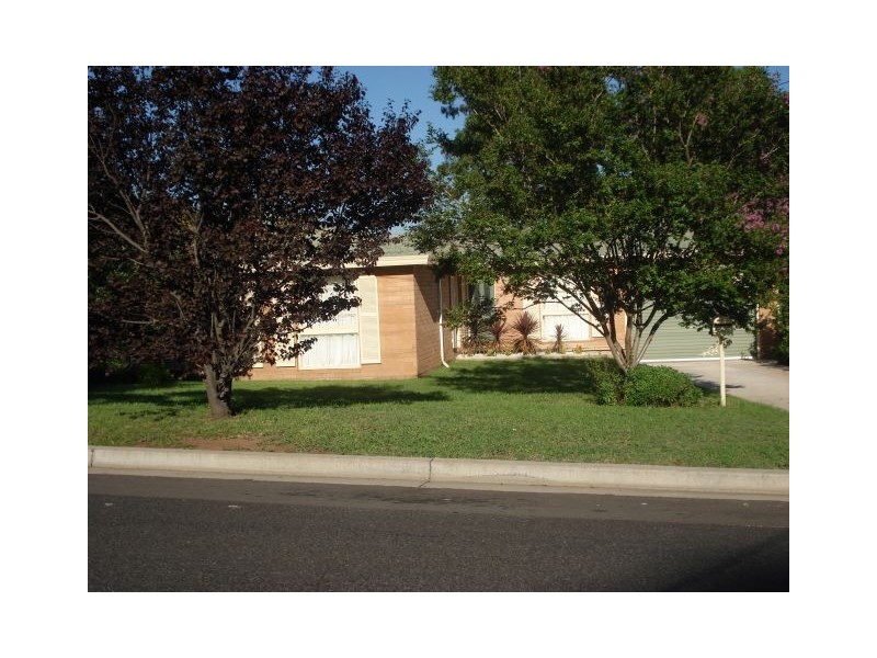 77 Pindari Avenue, Camden NSW 2570