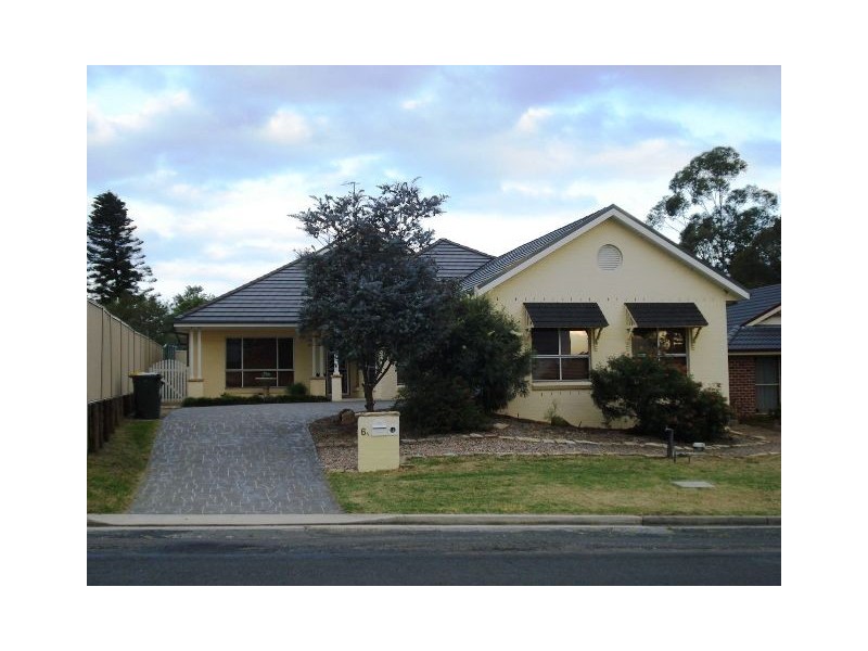 The Oaks NSW 2570