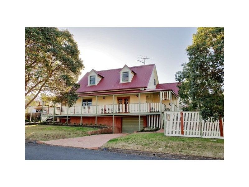 1 Kimbarra Avenue, Camden NSW 2570