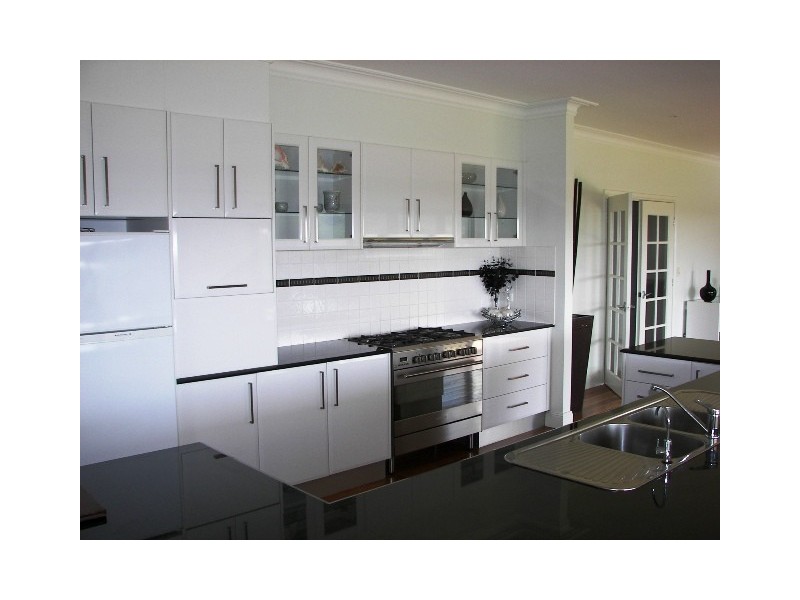 70 Moores Way, Glenmore NSW 2570