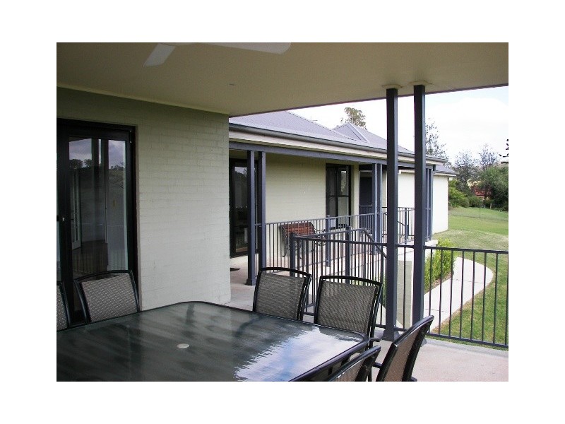 70 Moores Way, Glenmore NSW 2570