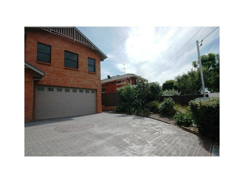 2/47 Murrandah Avenue, Camden NSW 2570