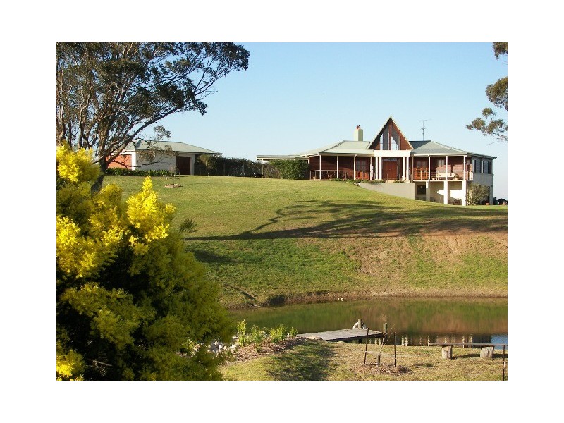 “Abbeygate” via Sunnyside Road, The Oaks NSW 2570