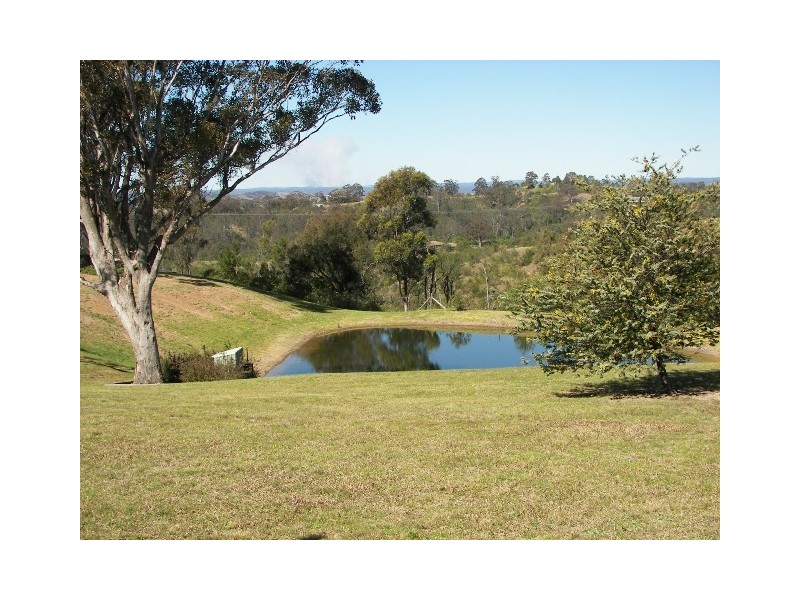 “Abbeygate” via Sunnyside Road, The Oaks NSW 2570