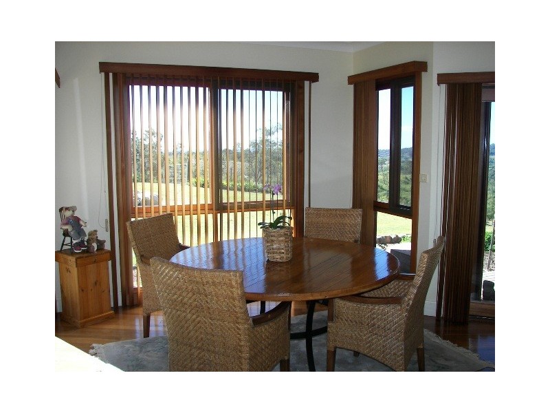 “Abbeygate” via Sunnyside Road, The Oaks NSW 2570