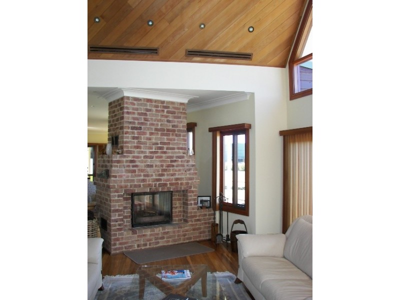 “Abbeygate” via Sunnyside Road, The Oaks NSW 2570