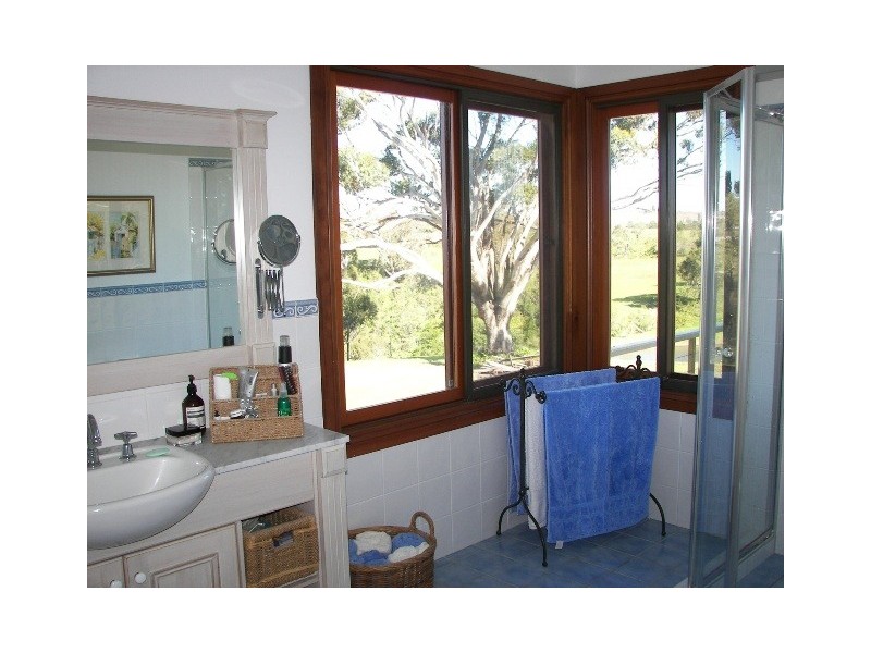 “Abbeygate” via Sunnyside Road, The Oaks NSW 2570