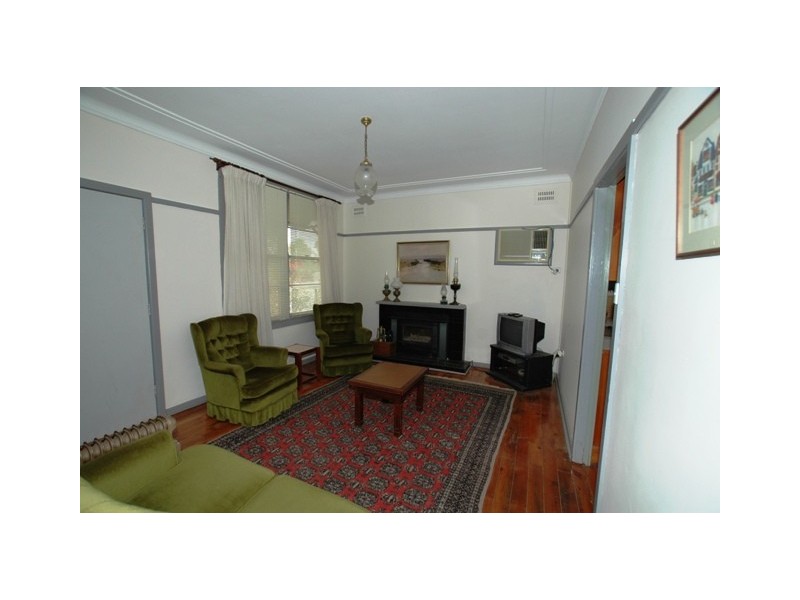 15 Burrawong Crescent, Elderslie NSW 2570