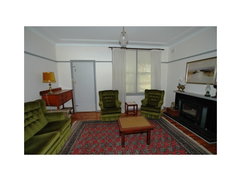 15 Burrawong Crescent, Elderslie NSW 2570