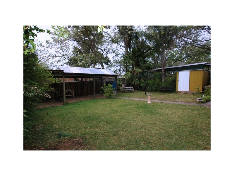 15 Burrawong Crescent, Elderslie NSW 2570