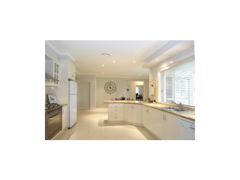1 Hindmarsh Place, Camden Park NSW 2570