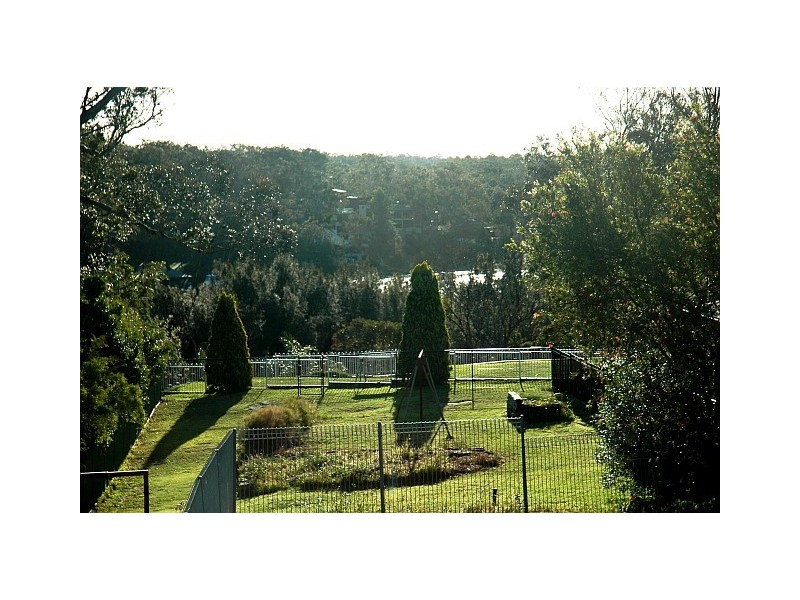 784 Henry Lawson Drive, Picnic Point NSW 2213