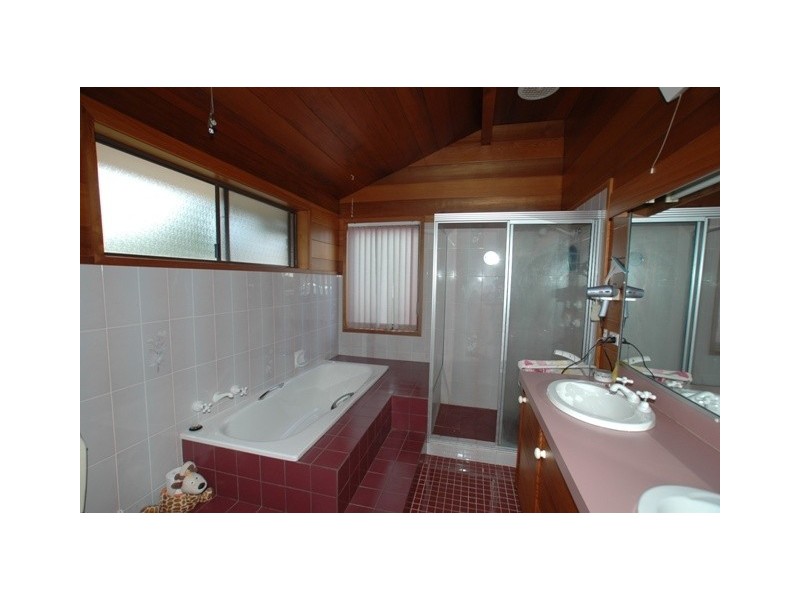 18 Griffiths Avenue, Camden South NSW 2570