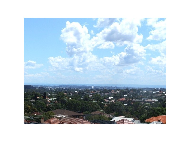 18/5 Western Crescent, Gladesville NSW 2111