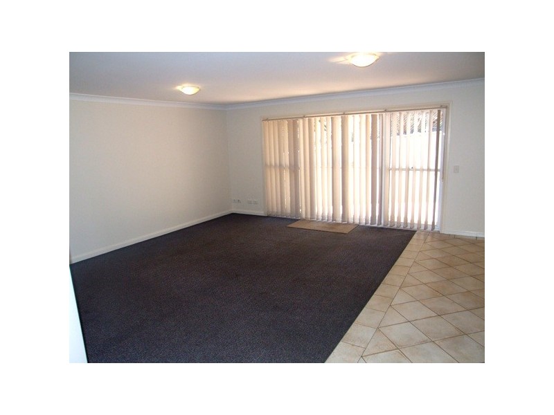 2/207-209 Old Windsor Raod,, Northmead NSW 2152