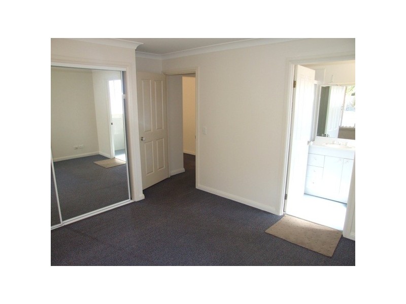2/207-209 Old Windsor Raod,, Northmead NSW 2152