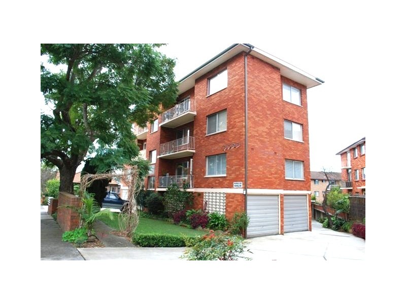 4/13 Harvard Street, Gladesville NSW 2111