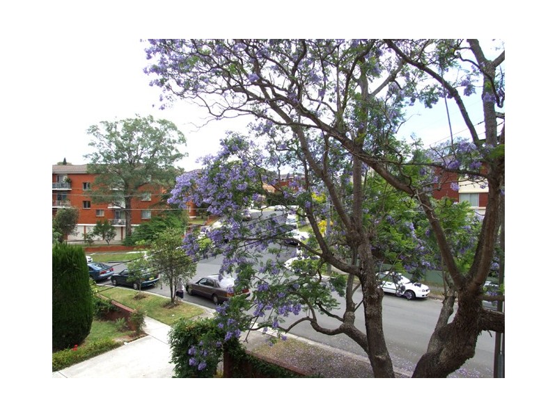 4/13 Harvard Street, Gladesville NSW 2111