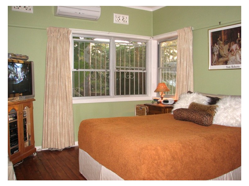 4 Dunbar Street, Ryde NSW 2112