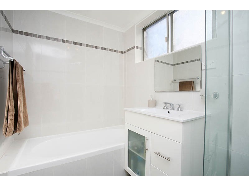 3/4 Ross Street, Gladesville NSW 2111