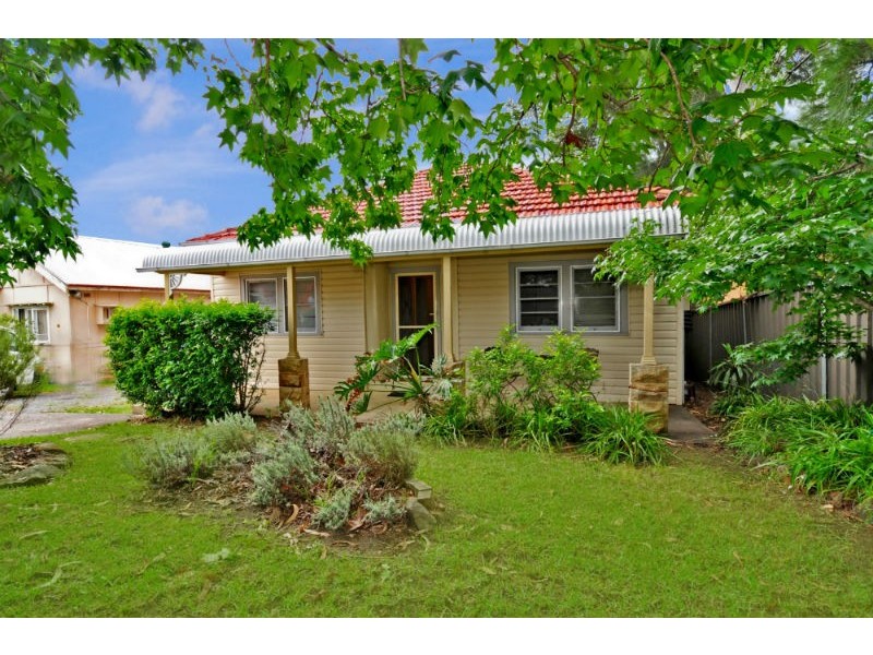 42 Higginbotham Rd, Gladesville NSW 2111