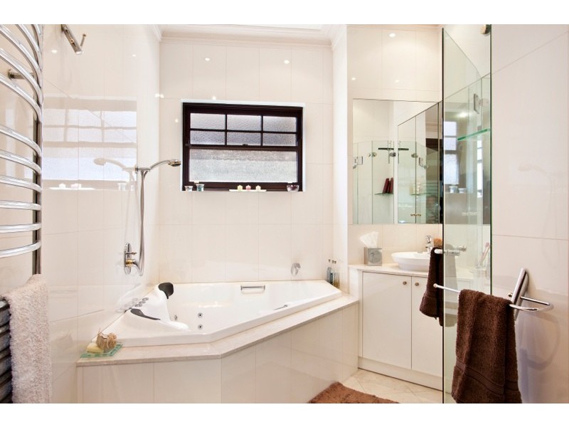 8 Gray Street, Henley NSW 2111