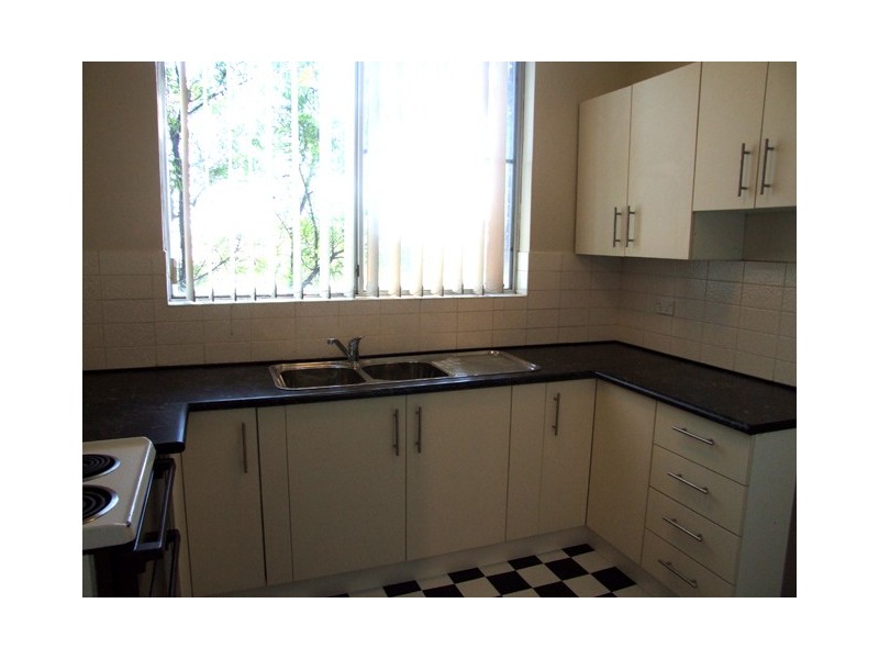 2/7 Morrison Road, Gladesville NSW 2111