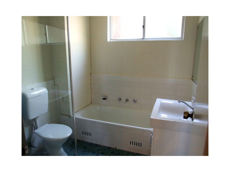 2/7 Morrison Road, Gladesville NSW 2111